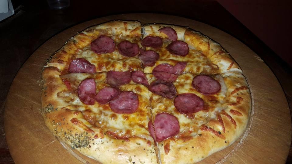 En Lo De Anthony Pizzas