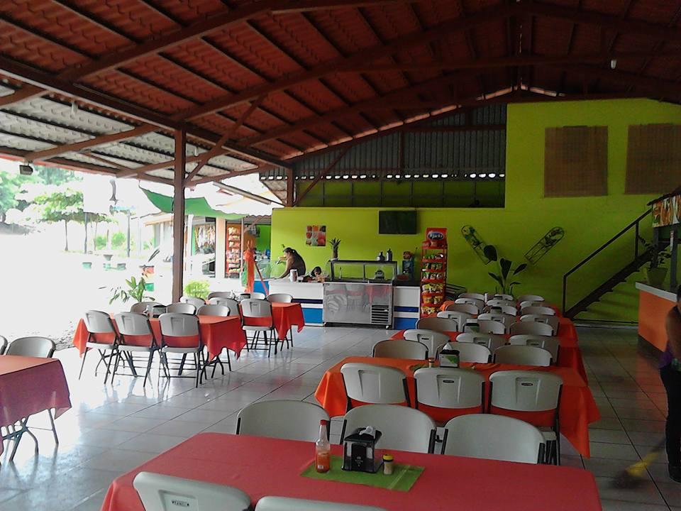 Resturante fresh food , la vaquita orotina