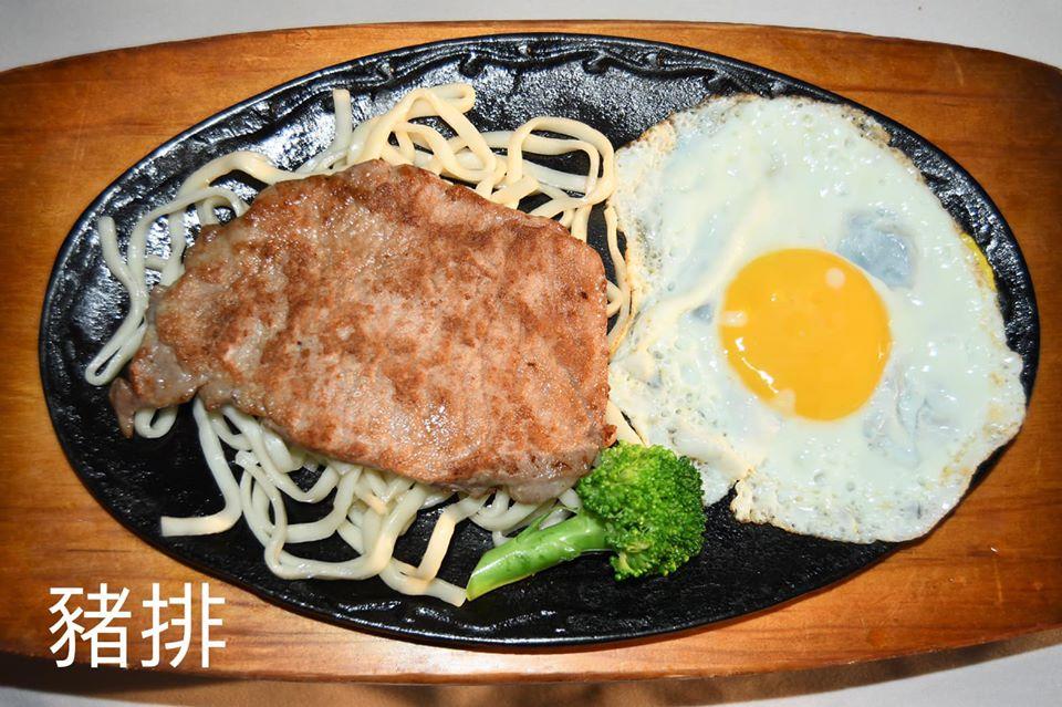 牛屋牛排金華店 Tainan