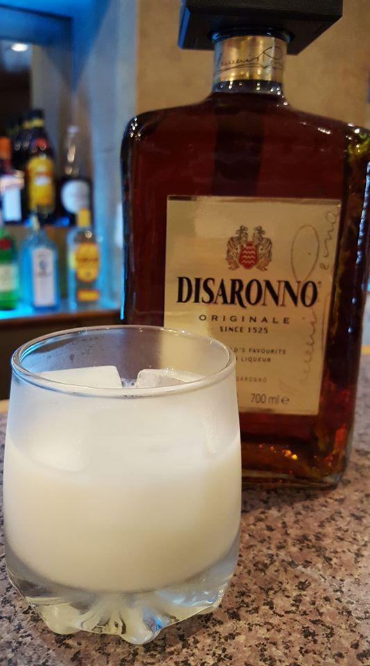酒場ムーンストーン