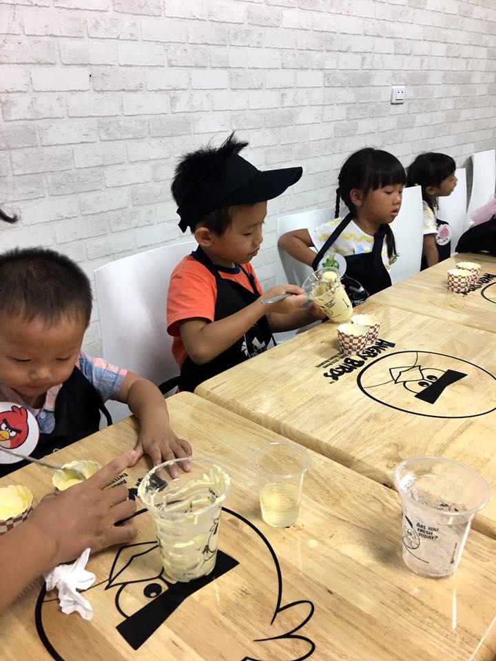 Angry Birds 憤怒鳥台中精明旗艦店