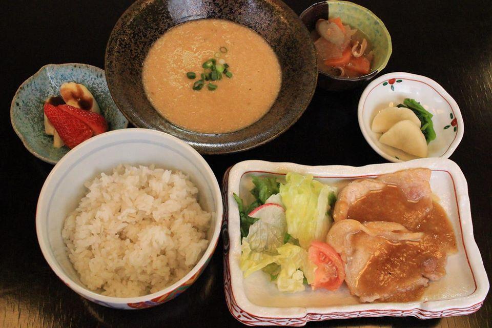 ステーキ茶屋　貞坊・しちゅーの店　九良左衛門