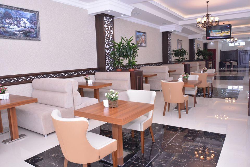 Luxury Lounge