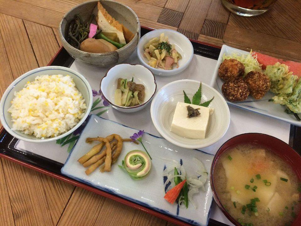 地産地消、母の味旬菜家庭料理レストラン