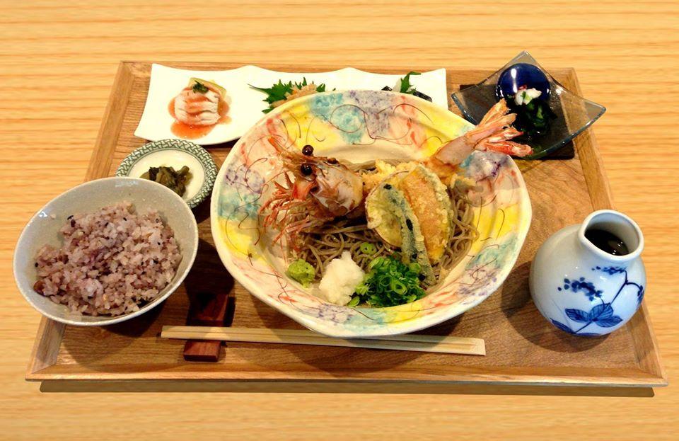 そば・うどん　奈な屋