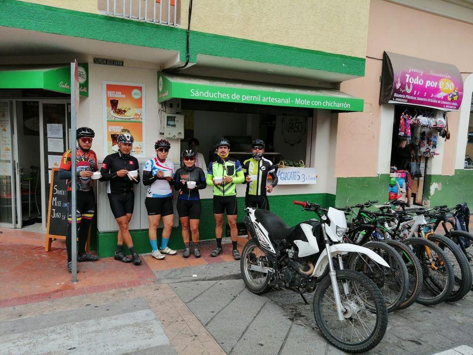 Esquina Al Paso