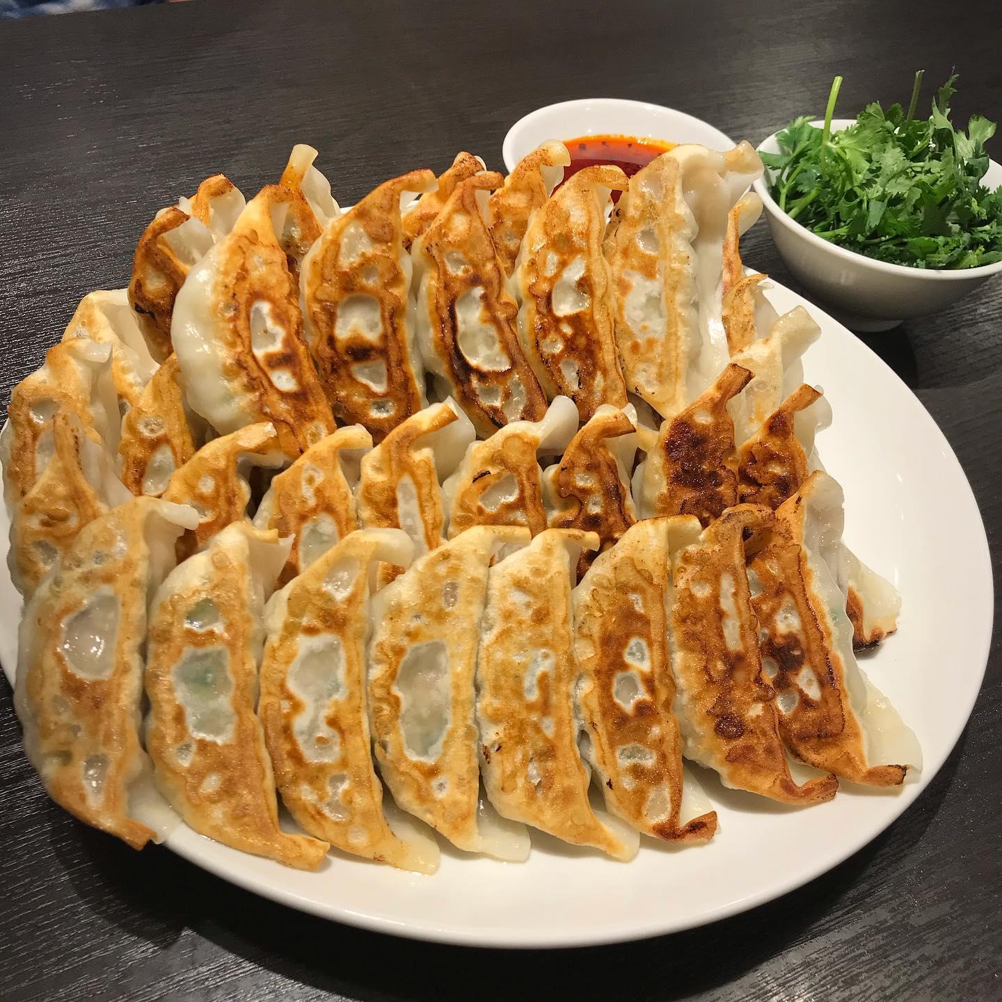 薄皮餃子専門 渋谷餃子 新宿3丁目店