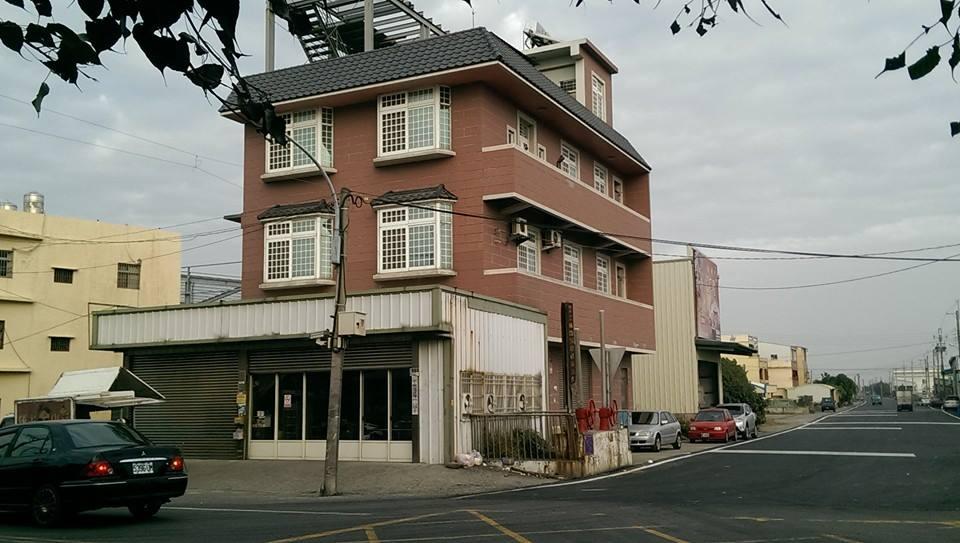 吳厝橋頭早餐店 Huwei
