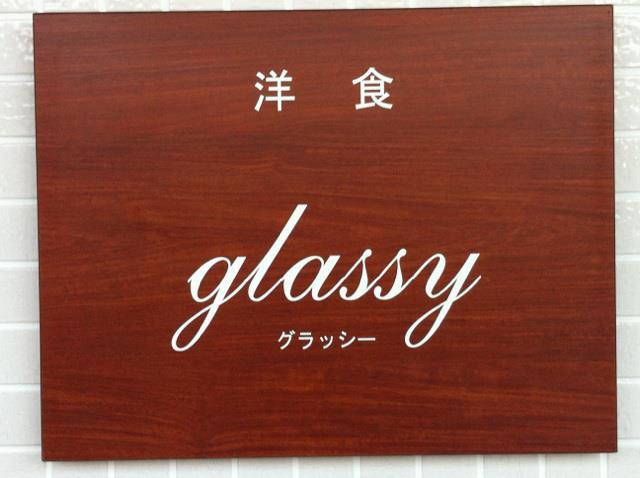 glassy