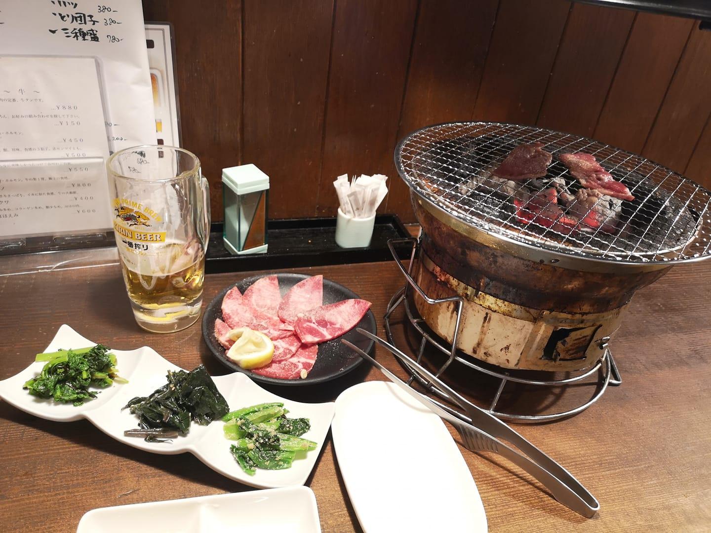 炭火ホルモン いずみ