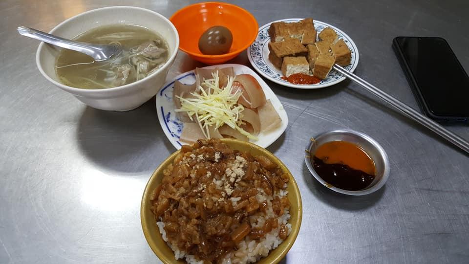 億龍米苔目
