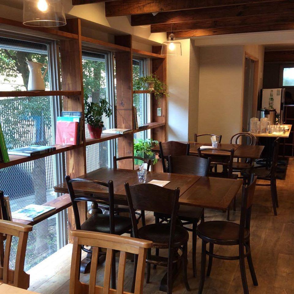 dada cafe