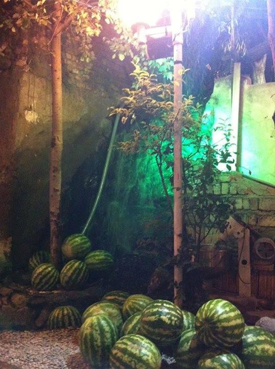 باغچه رستوران خانوادگی کنعان فرحزاد