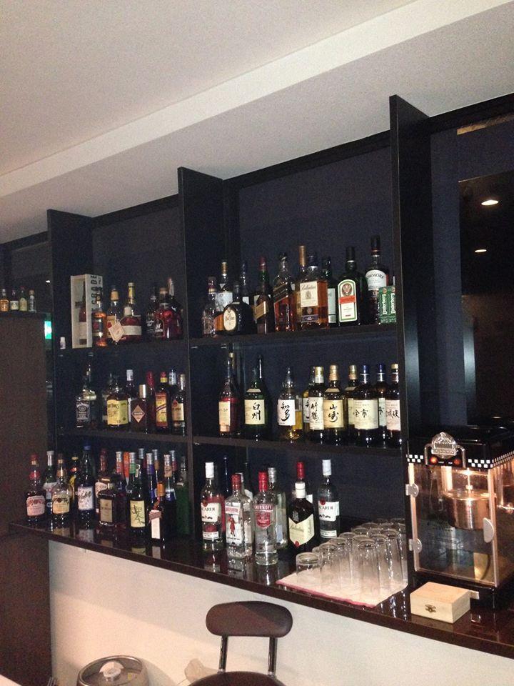 TED'S BAR