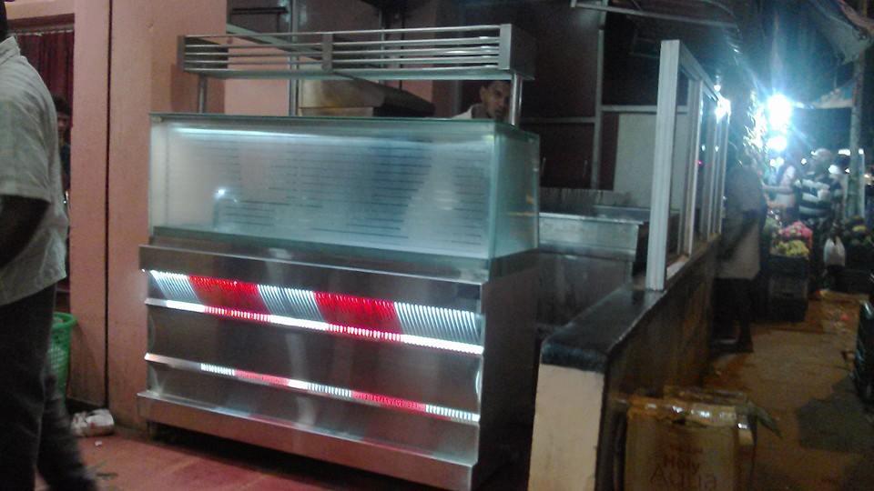 Hotel Highway Kitchen