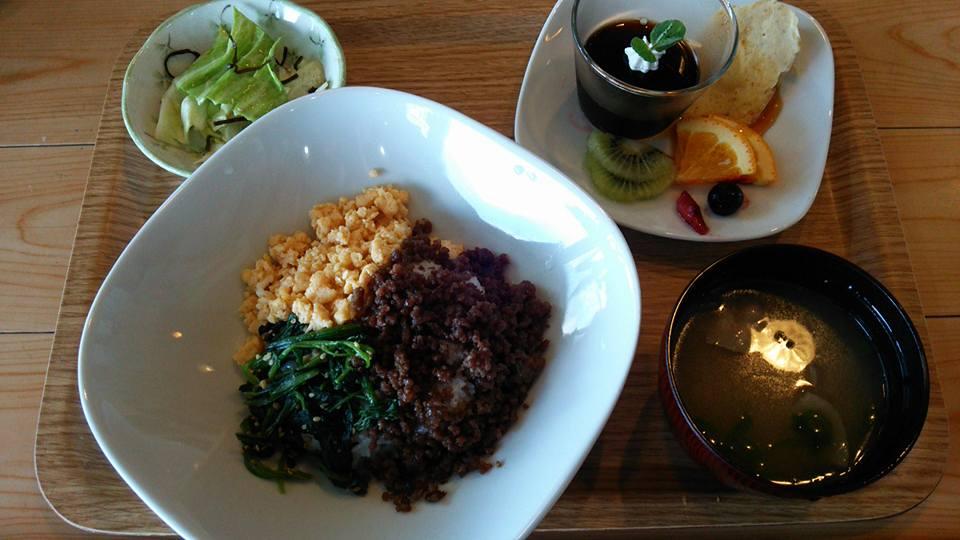 ともカフェ