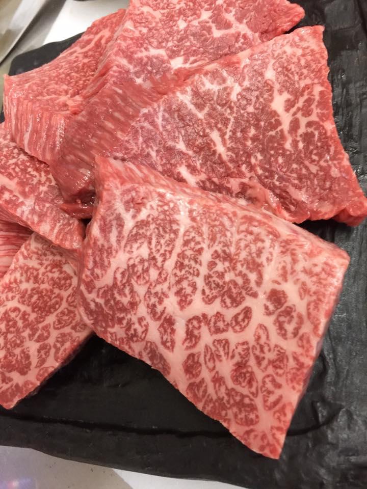 炭火焼肉トチュ苑