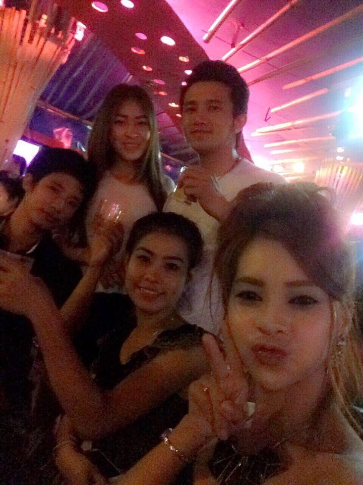 ຮ້ານອາຫານມ່ວນເວີ້