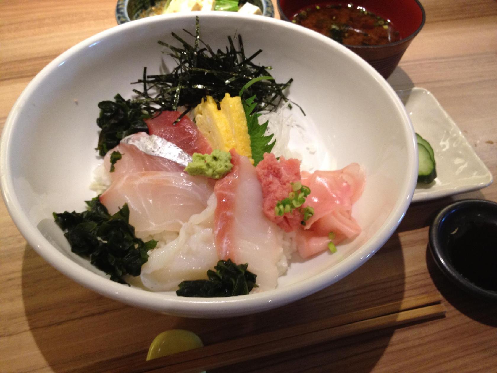 ふぐ・旬菜料理 ぷくぷく