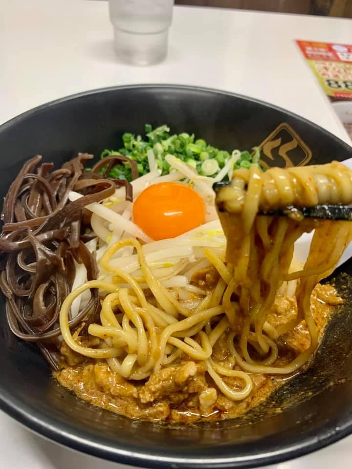 山小屋ラーメン夜須店