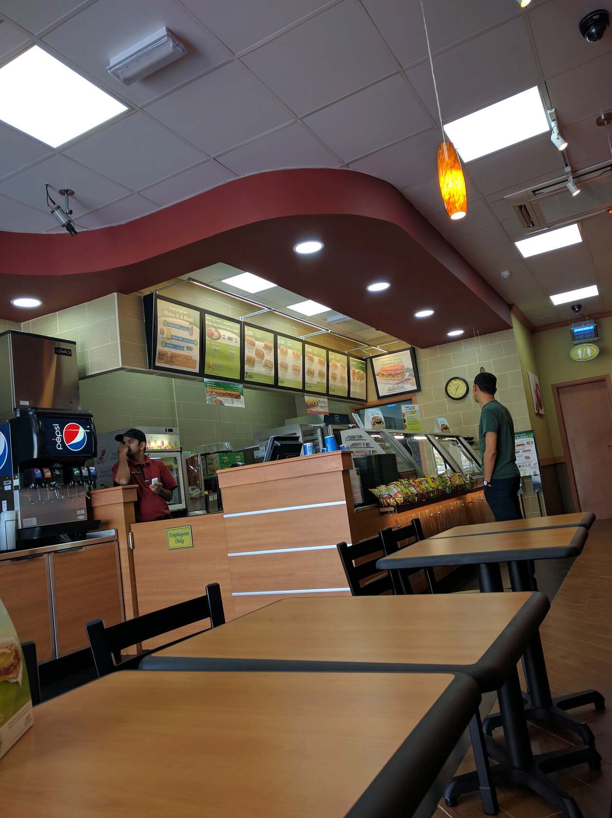 subway شل عليه