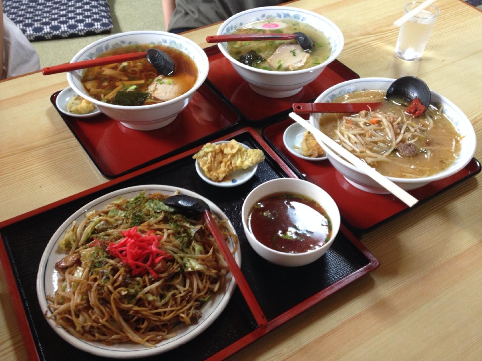 宝 そば店