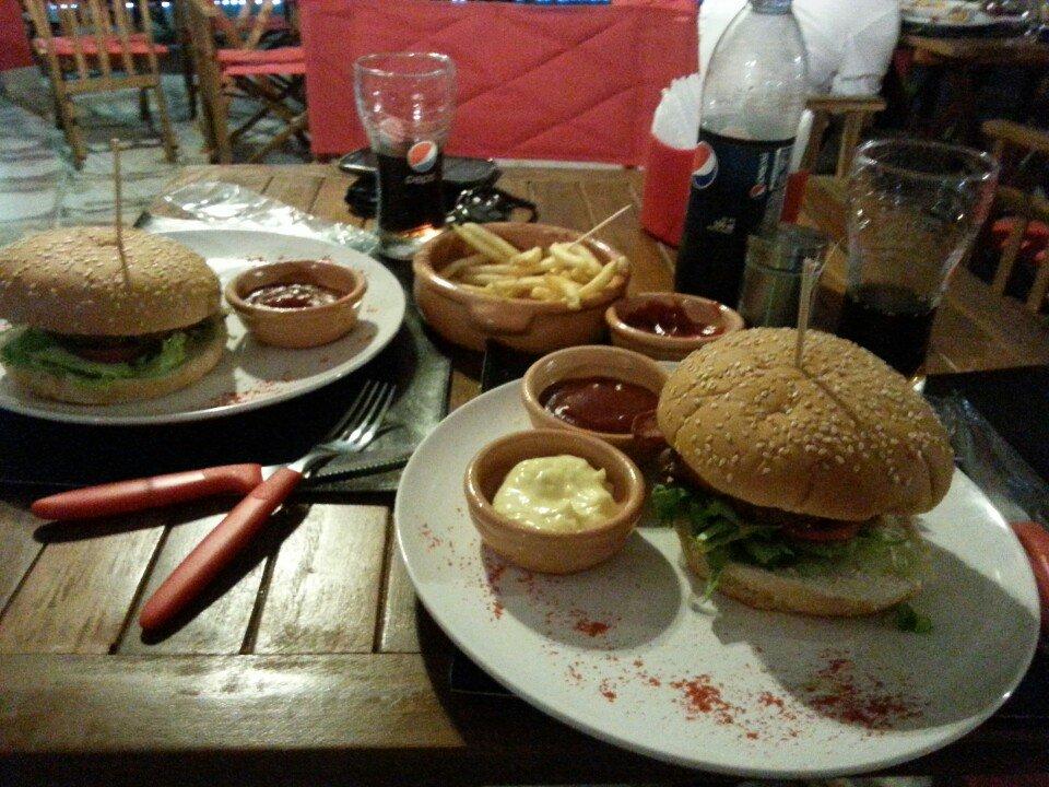 George Resto-Bar