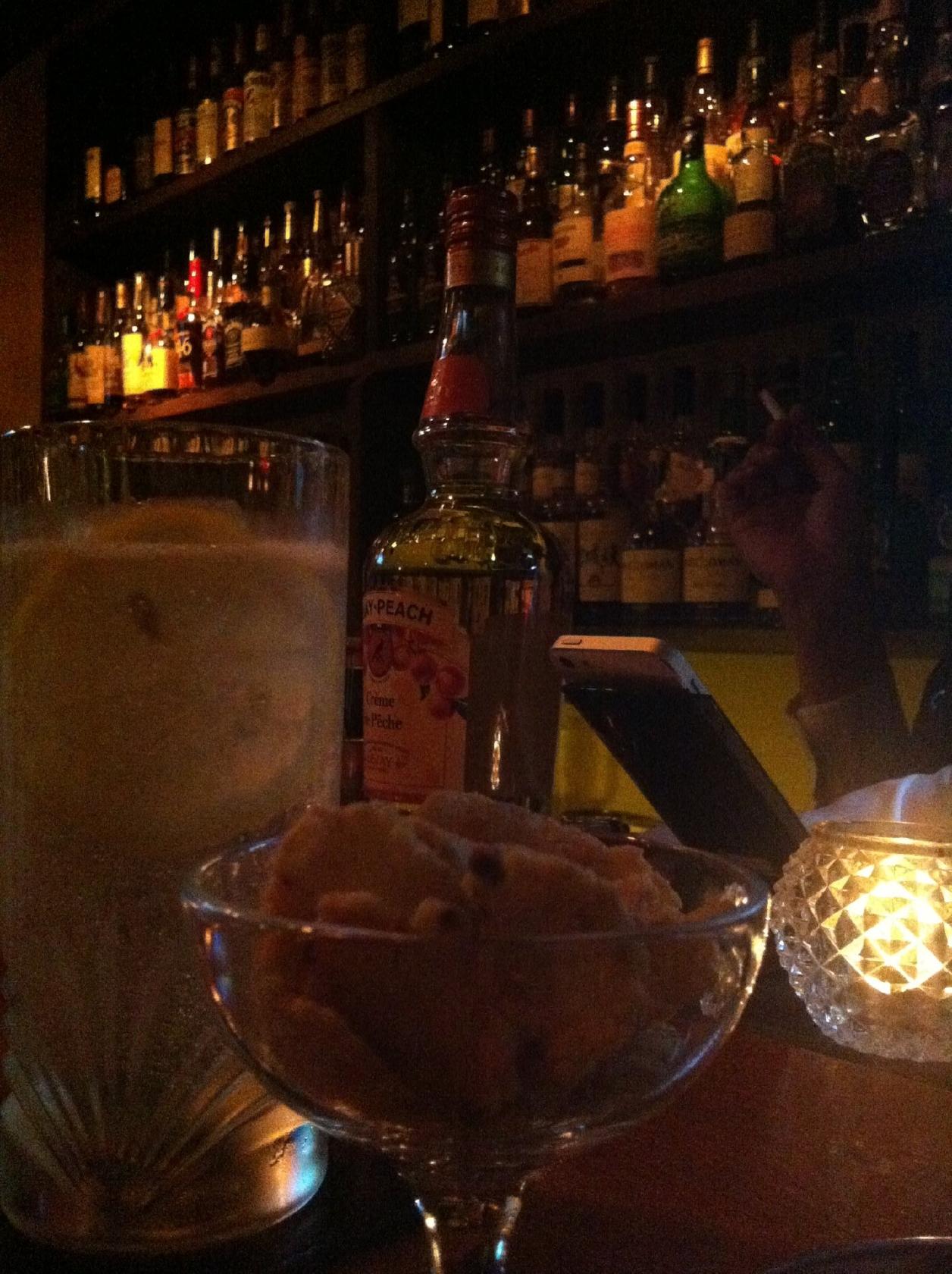 KEN'S BAR