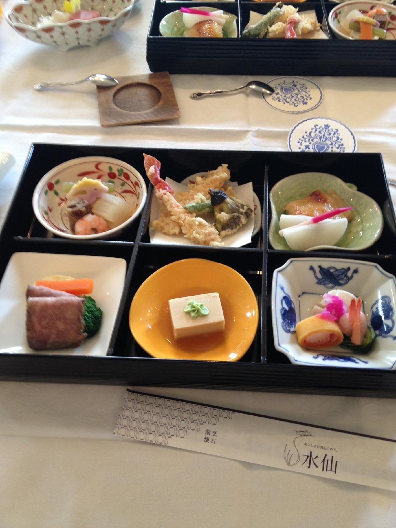 懐石 水仙 本店