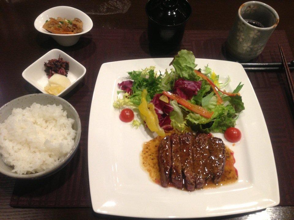 鉄板焼Dining&wine 彩