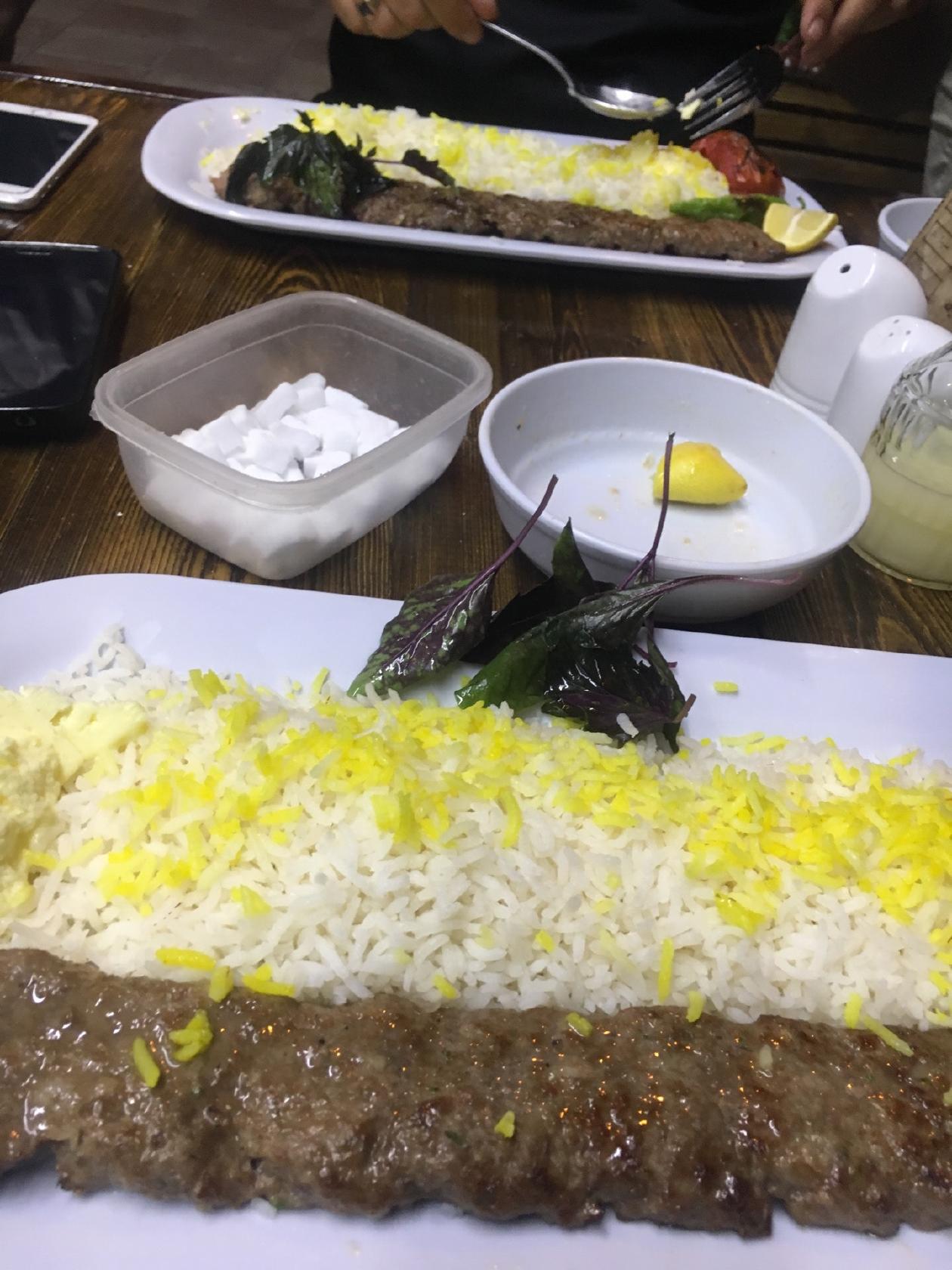 چلوکبابی محیا