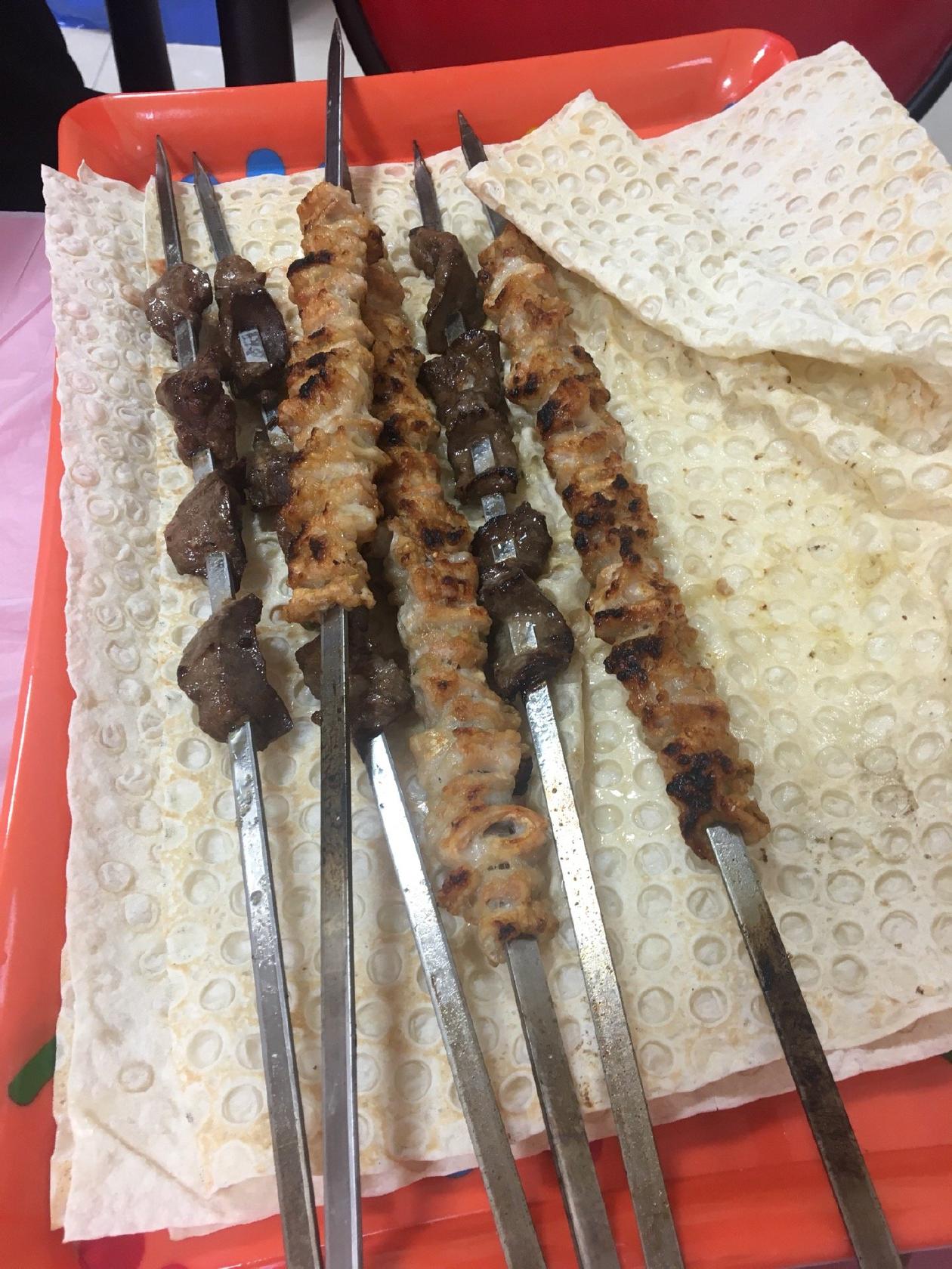 جوجه كبابي و جگري نارون