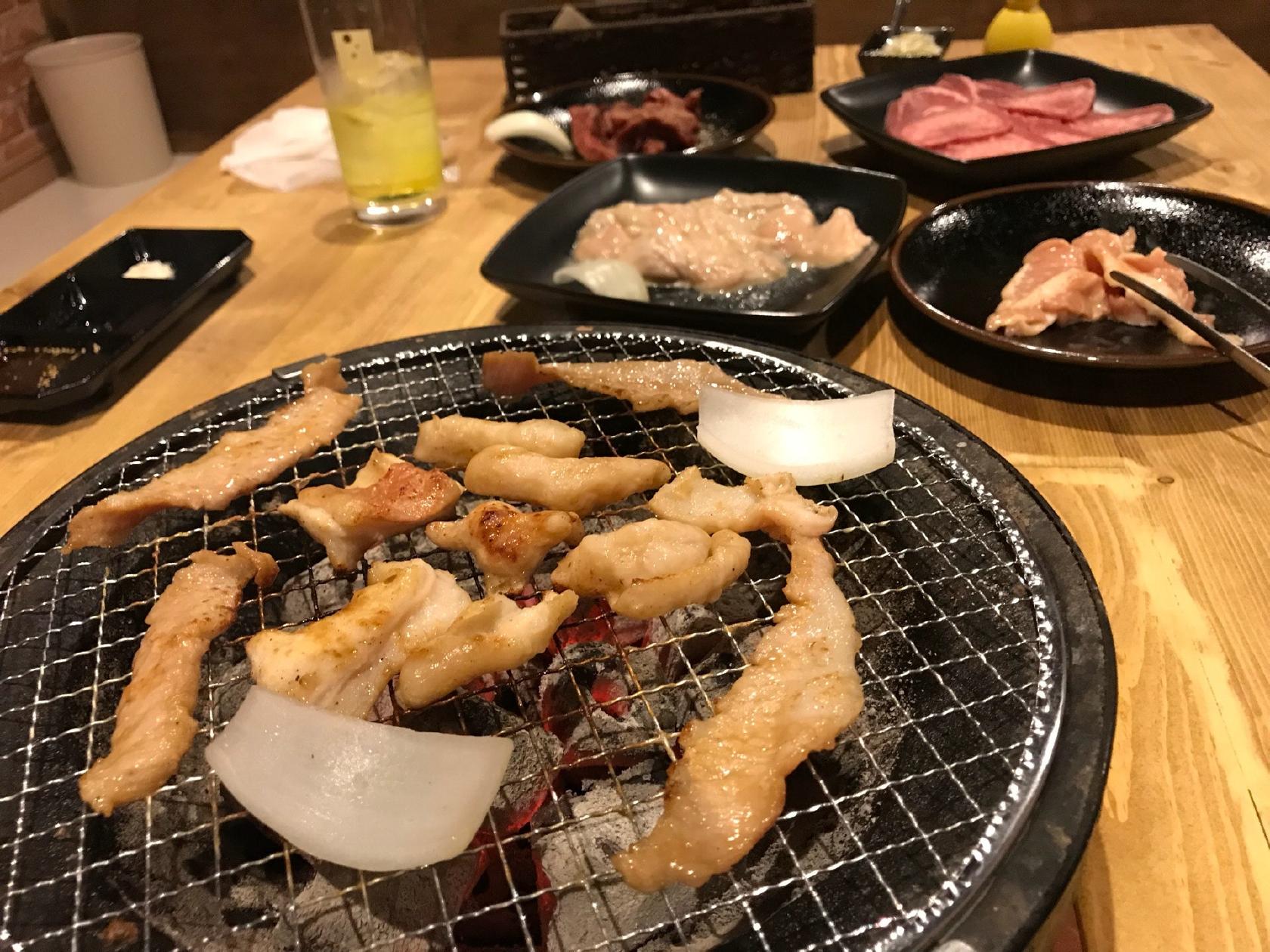 肉のさすけ