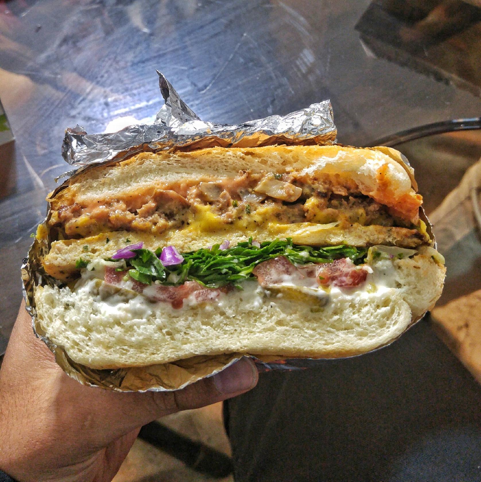 Sadeghiyeh Burger