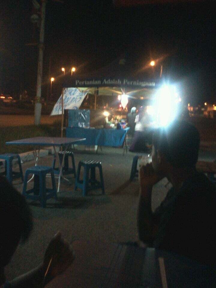 Gerai Char Kuey Teow Bandar Universiti