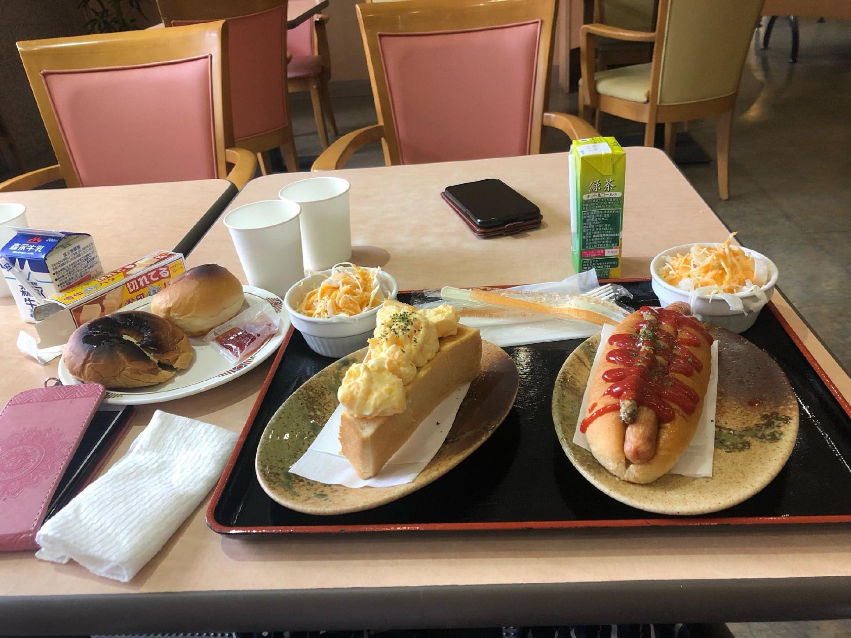 フードスクウェアー やまのて広場