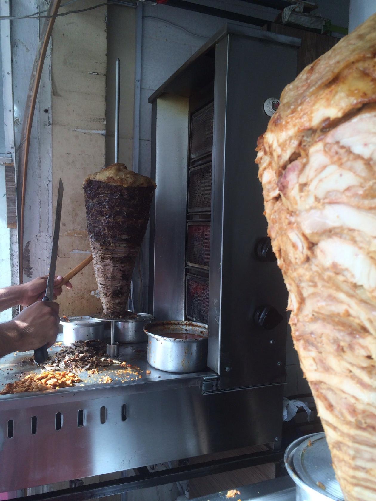 Pinar Döner پینار دونر