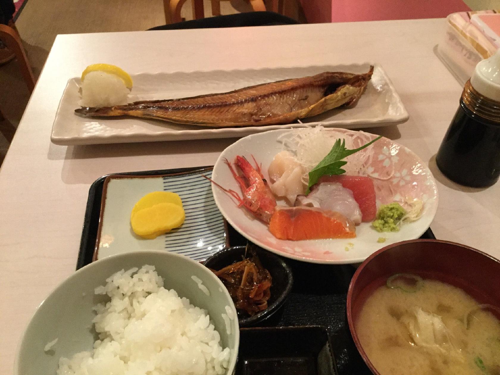 桜・飲み食い処