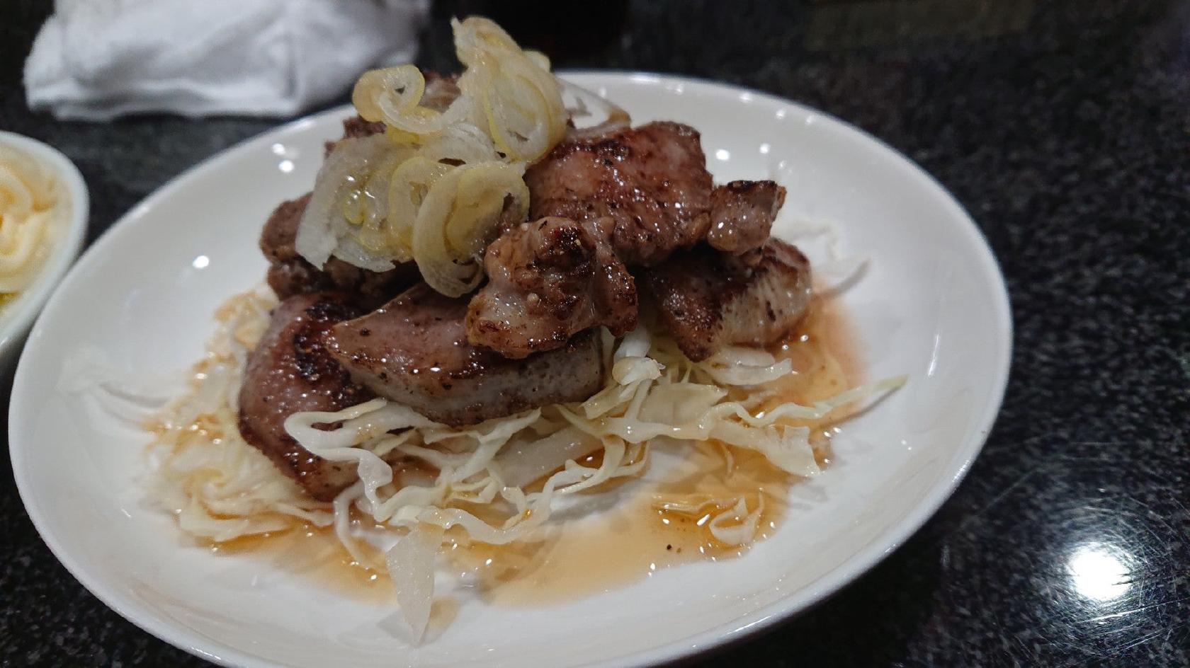もつ煮･ホルモン焼 とん吉