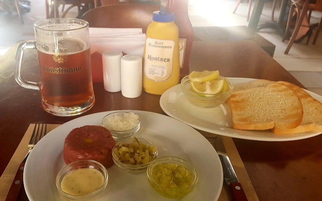 Cafe Haussmann