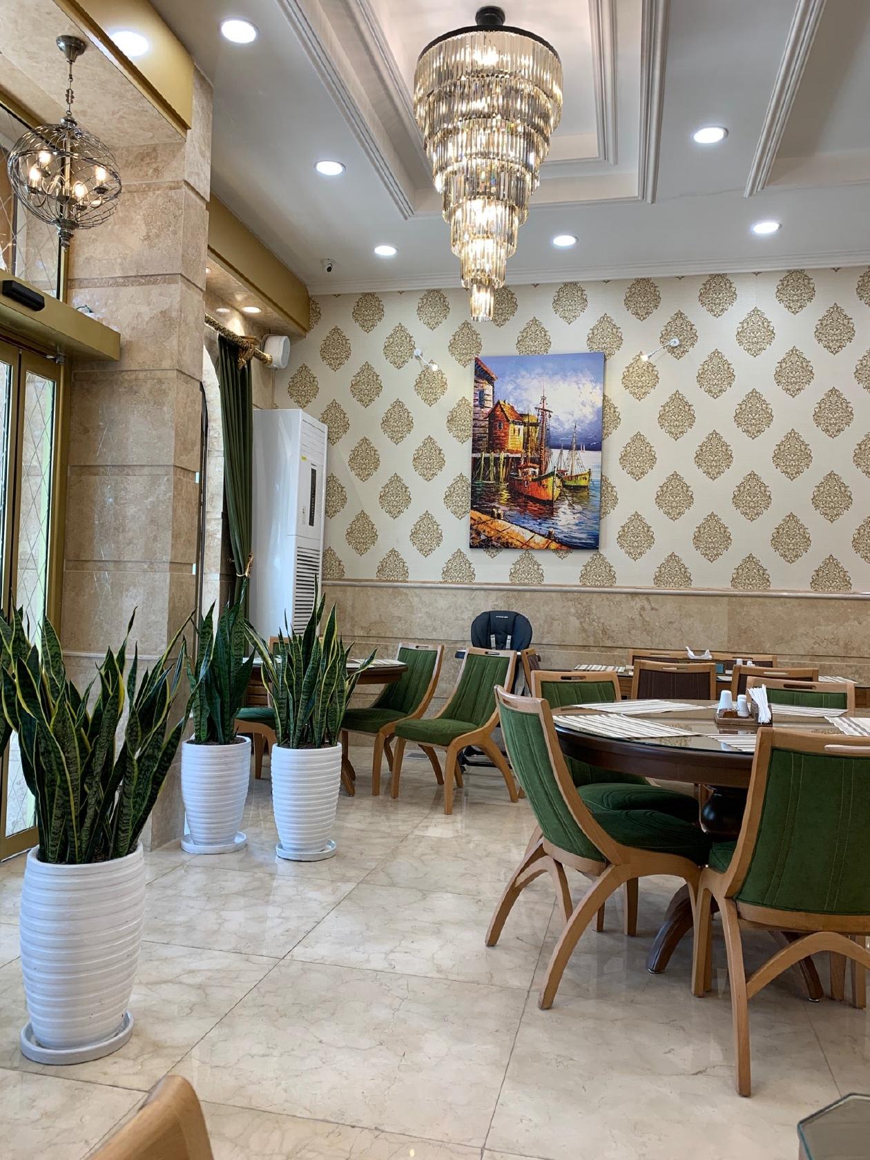 Shahak Restaurant