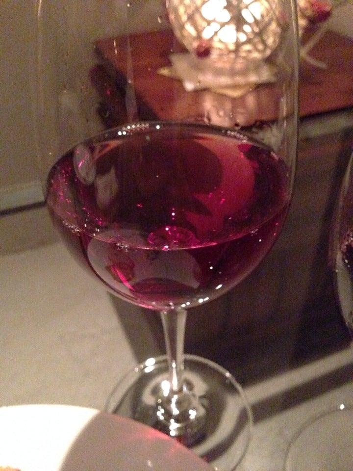 Contraste Wine Launge & Restaurant
