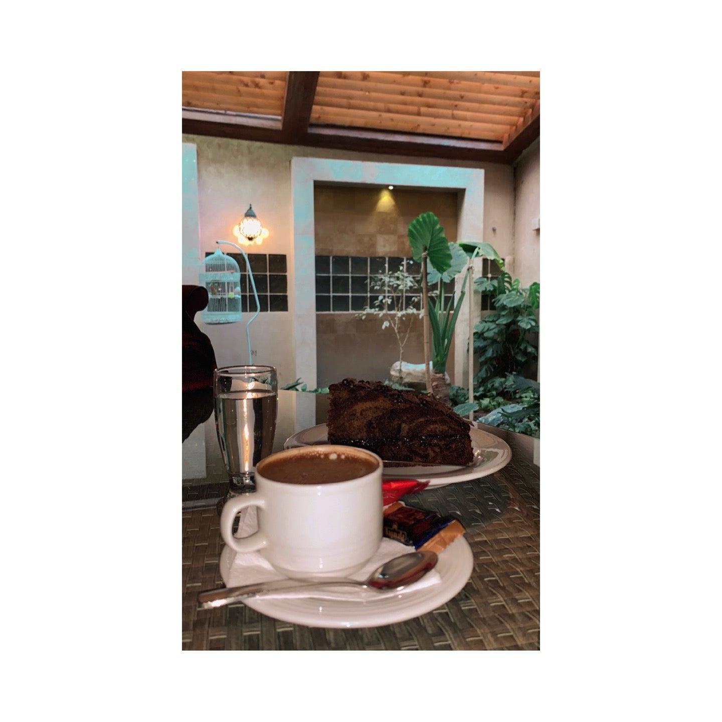 Arghavan Restaurant رستوران ارغوان