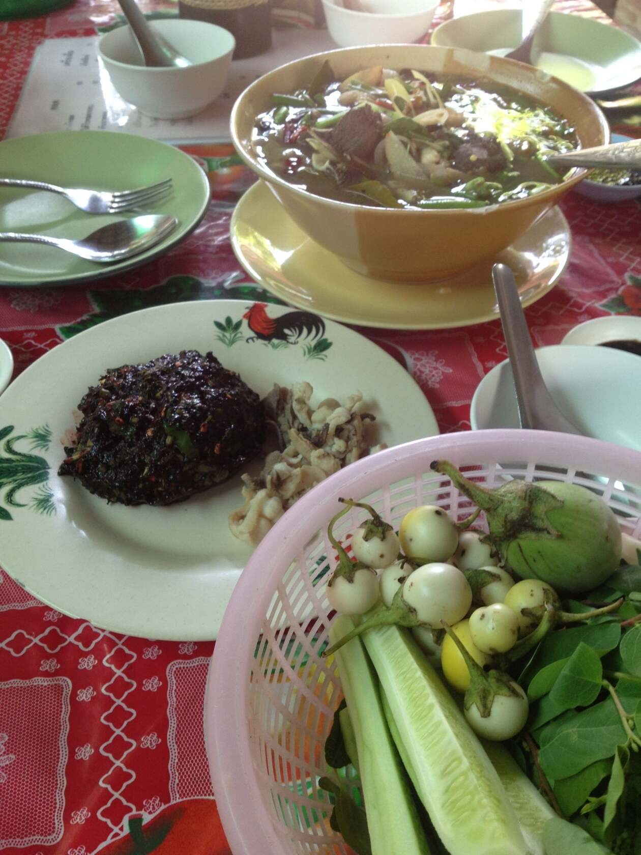 ร้านลาบเเยกย่าเป้า