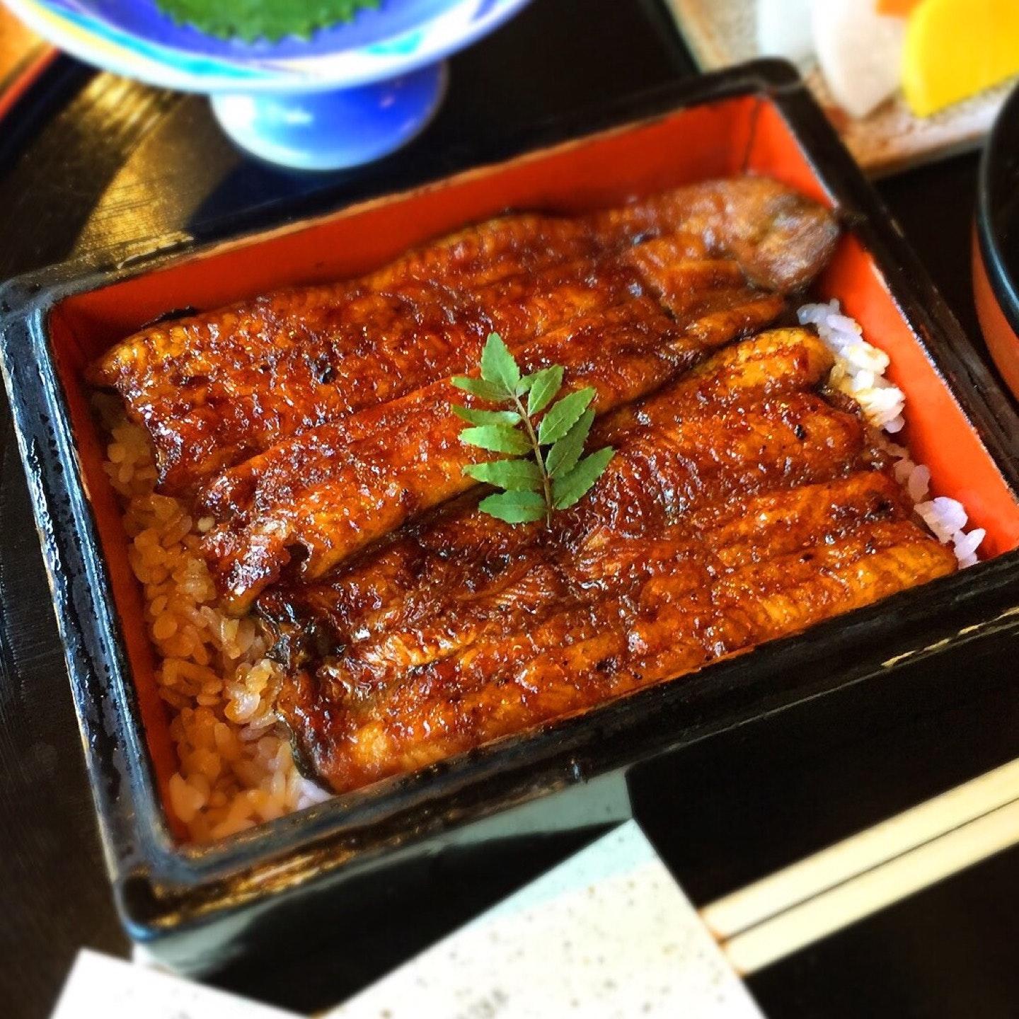 川魚料理 新さかや