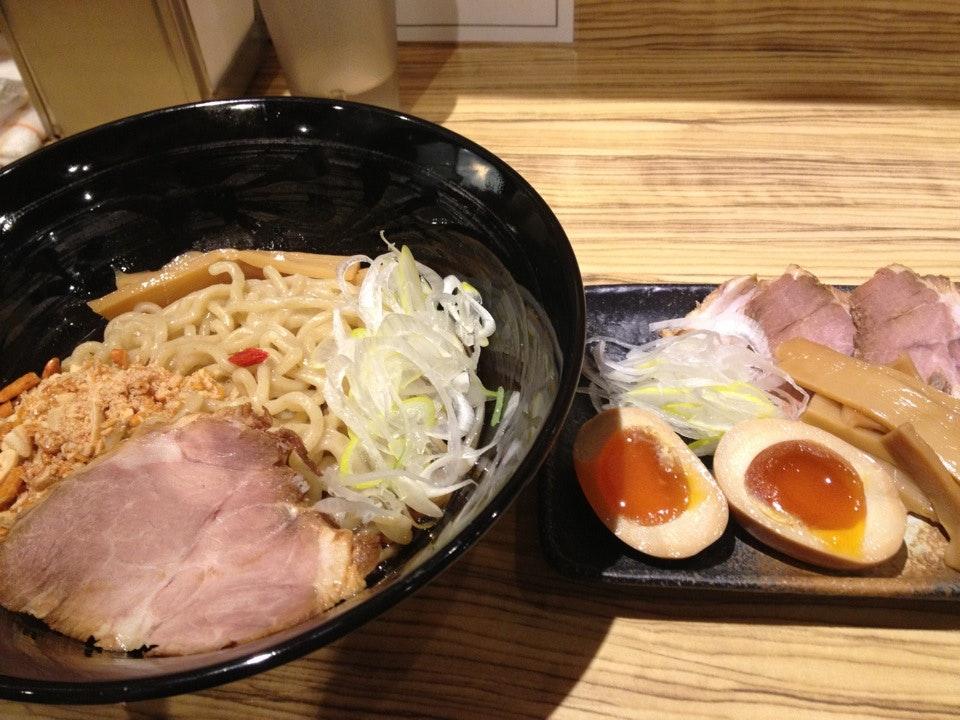 油そば専門店 にはち