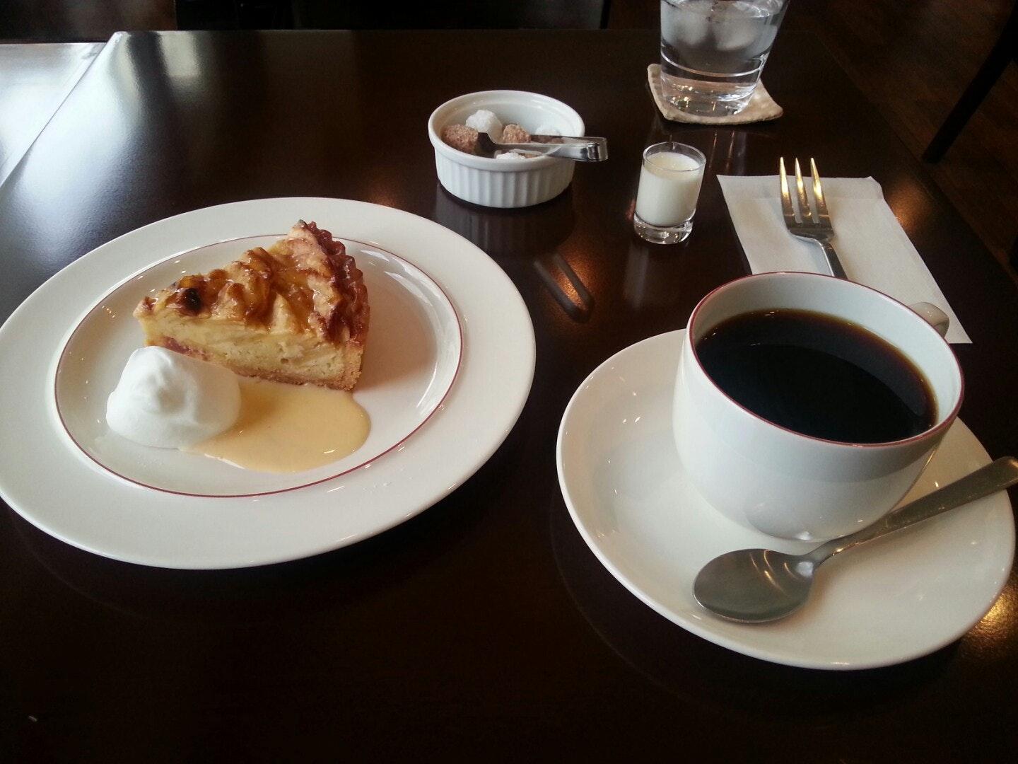 Cafe Tantpourtant