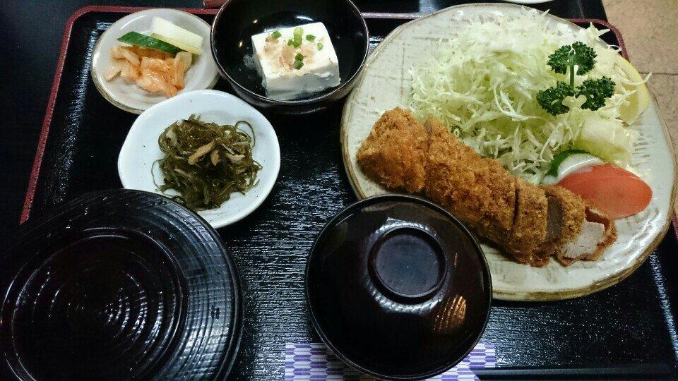 味処 とんこつ 多美吉
