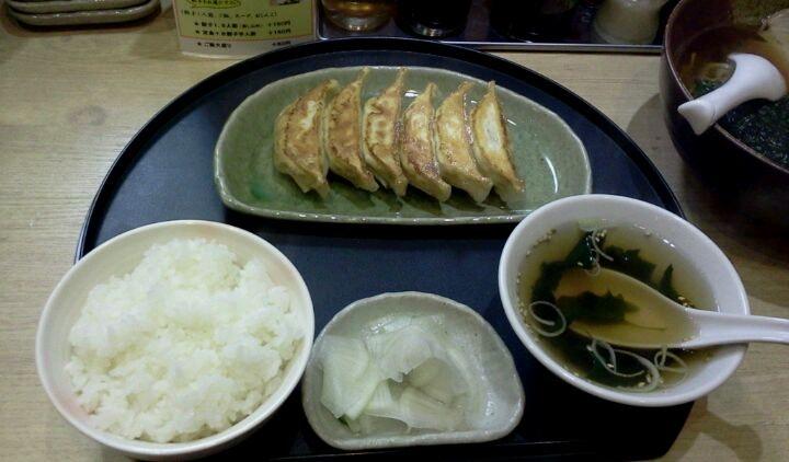 中国飯店 飯店餃子 中央店