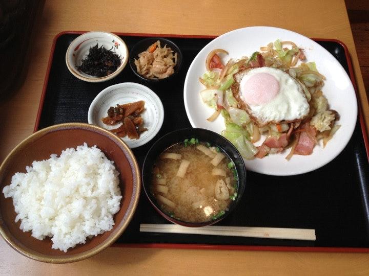 食事処 知